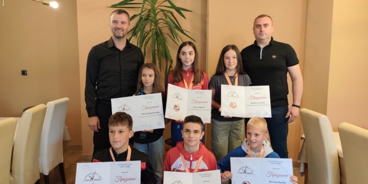 Regionalni karate savez “Krajina” organizovao prijem za najmlađe takmičare koji su ostvarili vrhunske rezultate u ovoj godini