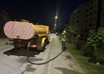 Meteorolozi najavljuju pretežno sunčano i vruće vrijeme, sušni period zahtjeva brigu o biljkama