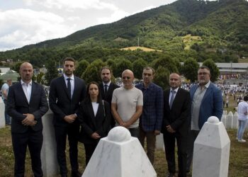 Delegacija iz Srbije u Potočarima: Jasno osuđivanje genocida je politička i moralna obaveza
