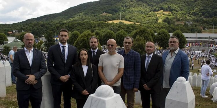 Delegacija iz Srbije u Potočarima: Jasno osuđivanje genocida je politička i moralna obaveza
