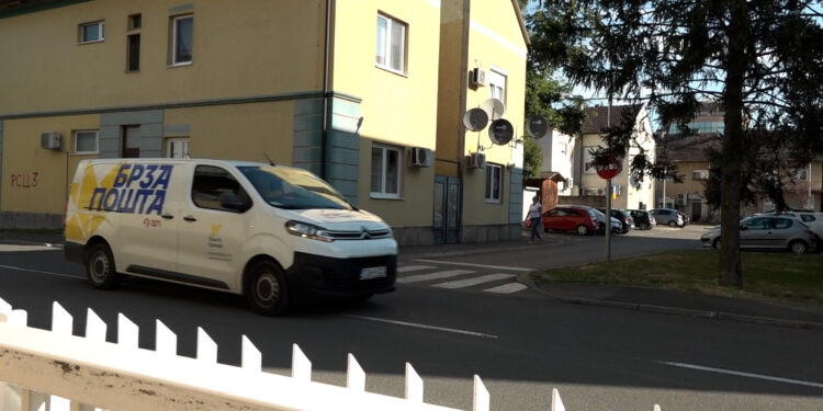 Sve više pošiljki putem brze pošte