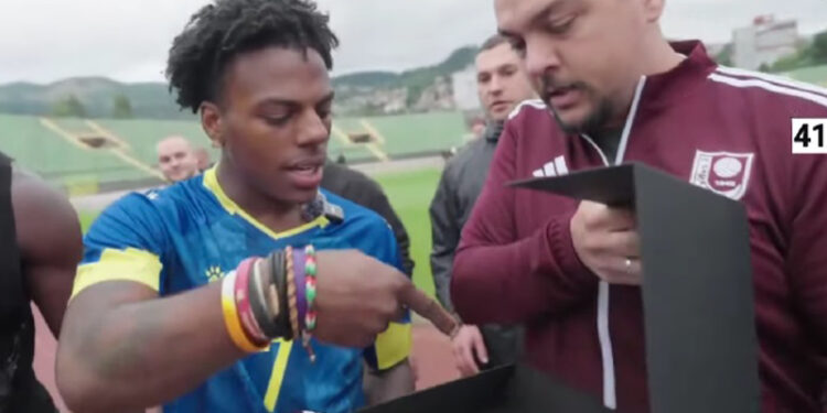 IShowSpeed dobio dres FK Sarajevo: “Od danas si član najvećeg kluba u državi”