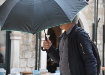 Nakon današnje “jeseni” narednih dana sunčano i toplo, bez paklenih vrućina