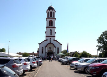 Svečano proslavljena slava hrama u Brezik Lamincima