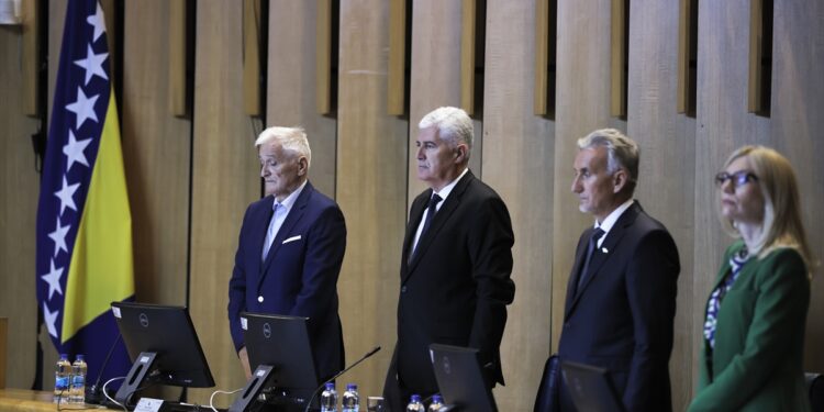 Novi pokušaj smjena kadrova SNSD-a na hitnoj sjednici Doma naroda