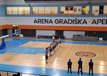 Neizvjestan meč između Stars Basketa i Une pripao gostima (FOTO)