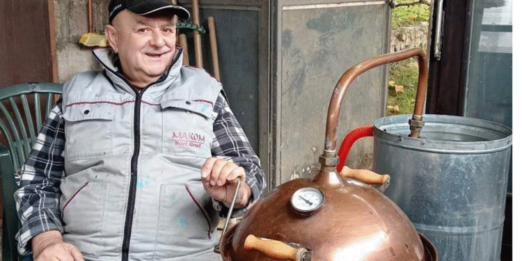 Od Srećkove dunjevače i Una miriše: “Velika je moja ljubav prema rakiji”