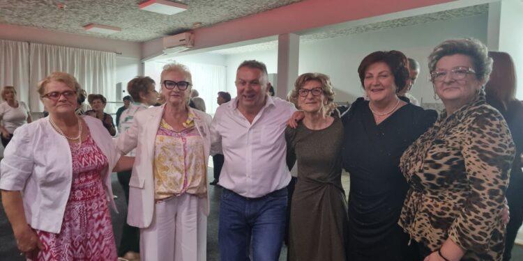 Udruženje “Žena i porodica” Gradiška obilježilo 31 godinu rada