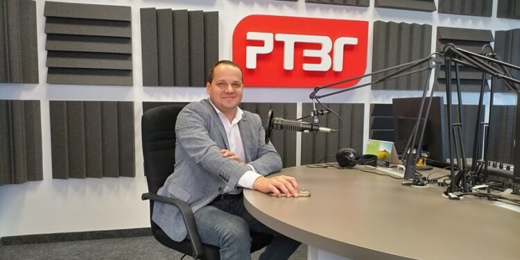 Gradiška pjeva za Halida Bešlića