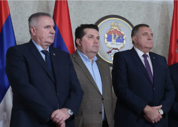 Produžene mjere zabrane Miloradu Dodiku, Nenadu Stevandiću i Radovanu Viškoviću