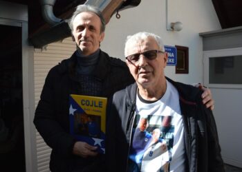 Najneobičnija promocija knjige u Gradišci: Knjiga o Cojletu promovisana uz teletinu, jagnjetinu i roštilj