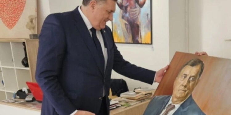 Pojedini SNSD-ovci skidaju slike u kabinetima i slave odlazak Milorada Dodika