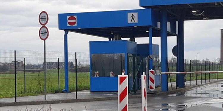 Kazna od 60 eura za pogrešan red na hrvatskoj granici