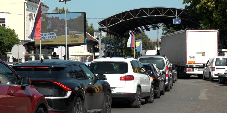 Pojačana frekvencija na prelazima Gradiška, Gradina i Kostajnica
