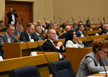 SNSD pozvao na poštivanje Ustavnog suda BiH i poništavanje spornih zakona u RS!