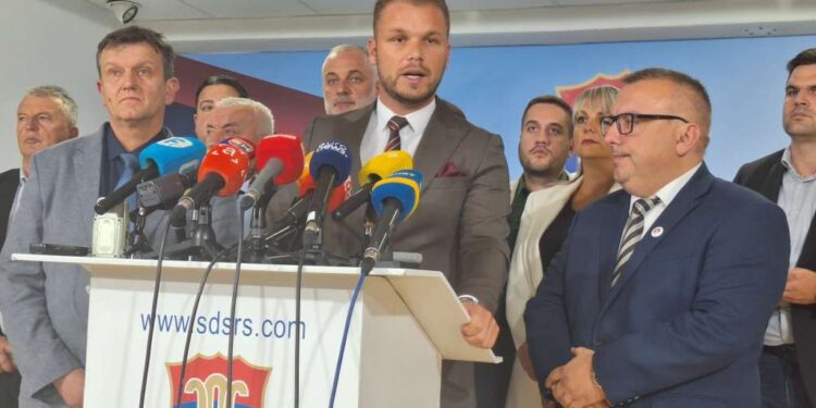 Stanivuković se danas sastao sa Blanušom: Još nije odlučio da li će ga podržati