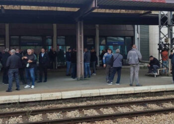 Zbog neisplaćenih plaća radnici Željeznica RS obustavili rad