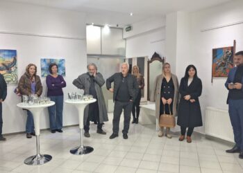 U Gradišci otvorena izložba slika sa likovne kolonije „Bardača- Srbac 2025“