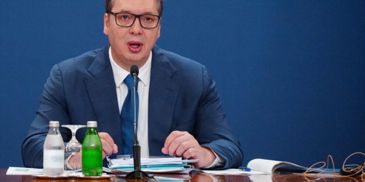 Vučić tvrdi da nema signala iz SAD-a: Srbija pred zatvaranjem rafinerije NIS-a