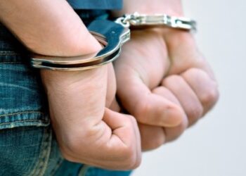 Lišen slobode zbog krivičnog djela „Davanje mita“ policajcu