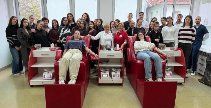 Gradiška: Više od 80 učenika darovali krv