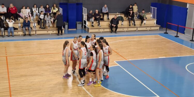 Lavice bolje (FOTO)