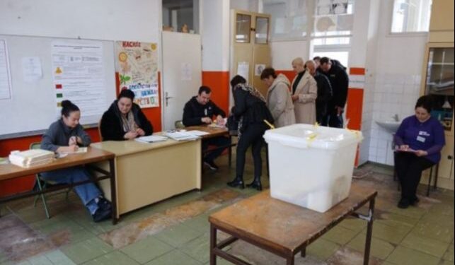 Do 17 sati glasalo 32,3% birača u RS, u Bijeljini na birališta izašlo 35.426 ljudi