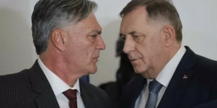 Trojka i dalje nemoćna, Dodik i Čović i dalje vladaju