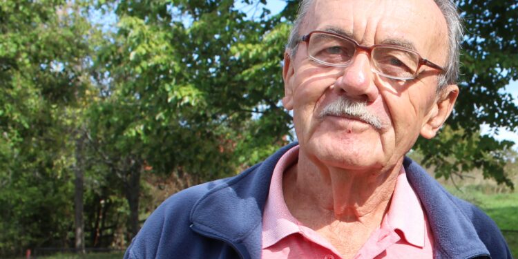 Umro Dragutin Šmitran: Odlazak omiljenog učitelja iz Grbavaca