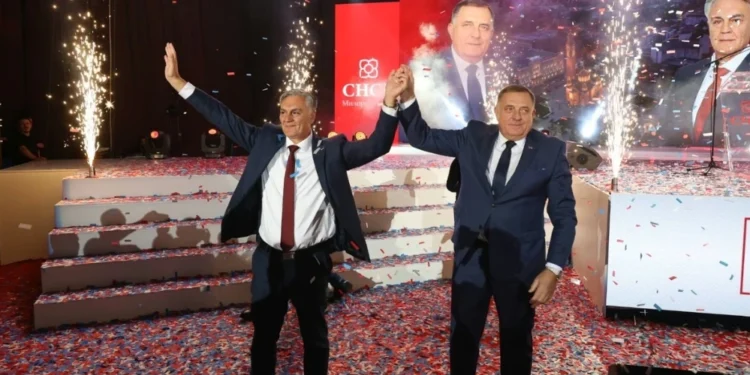 Svrgnuti predsjednik bodri bosanske Srbe prema “majci Rusiji”
