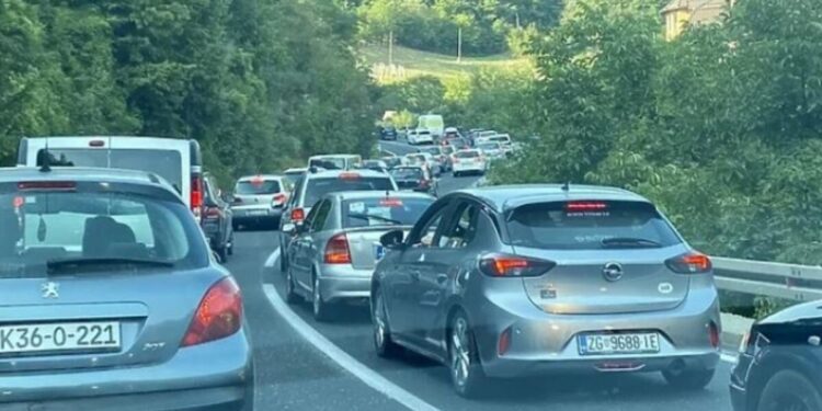 U BiH opada uvoz električnih automobila, a raste potražnja za hibridima