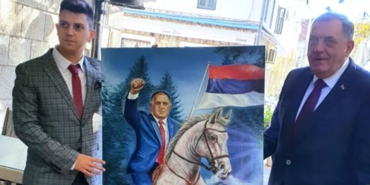 Mladi umjetnik u Trebinju poklonio Miloradu Dodiku sliku na kojoj jaše konja i maše zastavom