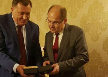 Svetalana Cenić: Schmidt je napravio deal sa Dodikom, a sa Ćovićem je veoma blizak