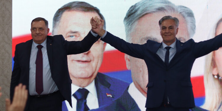Novi ‘udar po džepu’: CIK kaznio SNSD i Karana zbog zloupotrebe djece u političke svrhe