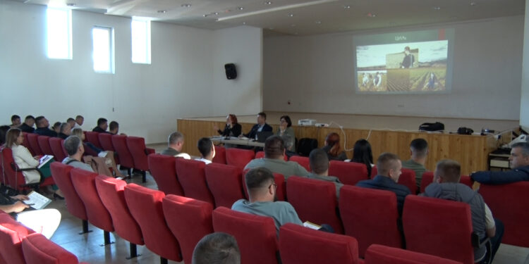 Održan informativni sastanak o dodjeli zapuštenog zemljišta