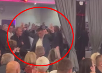 Građani nakon što su SNSD-ovci aplauzom dočekali Đajića: “Mislili da je ponio kesicu”, “Možda je kupovao za sijelo”