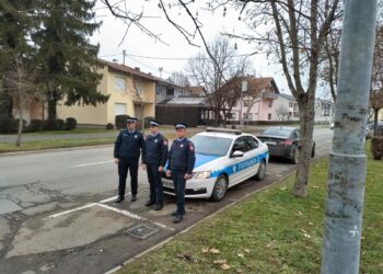 Pripadnici Policijske uprave Gradiška odali poštovanje ubijenom kolegi Bašiću