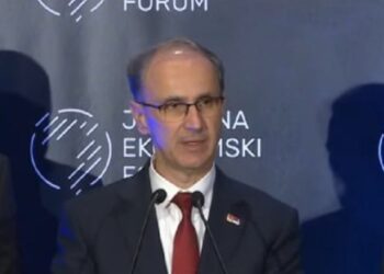Premijer Srbije umiruje građane: Neće biti nestašice goriva