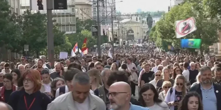 Srbija pred novim talasom protesta: Studenti sutra prikupljaju potpise za prijevremene izbore
