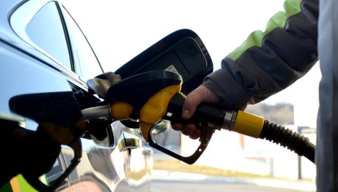Pojeftinilo gorivo na pumpama u Srpskoj