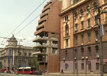 Propade Trampov hotel u Beogradu: Zet digao ruke od Generalštaba
