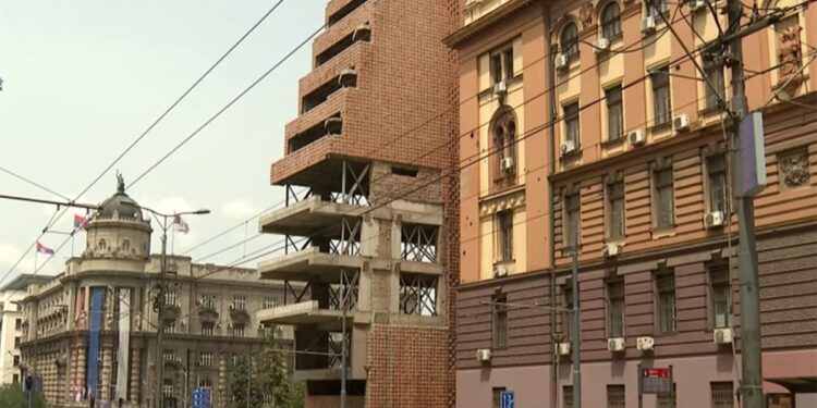 Propade Trampov hotel u Beogradu: Zet digao ruke od Generalštaba
