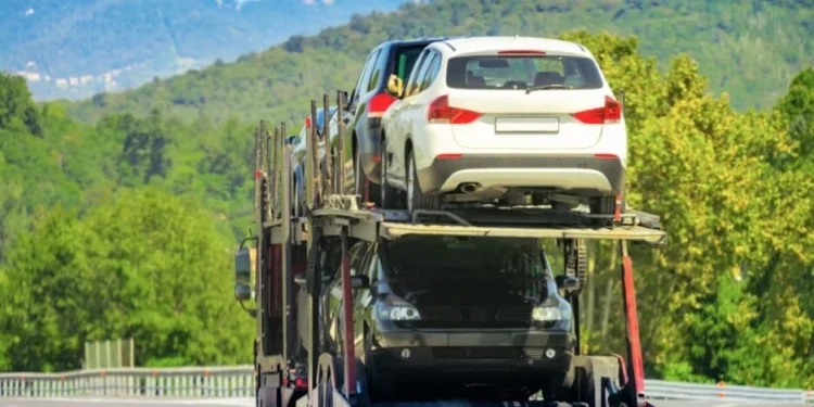 Tri puta veći rizik: Uvozni automobili s lažnom kilometražom preplavljuju tržište
