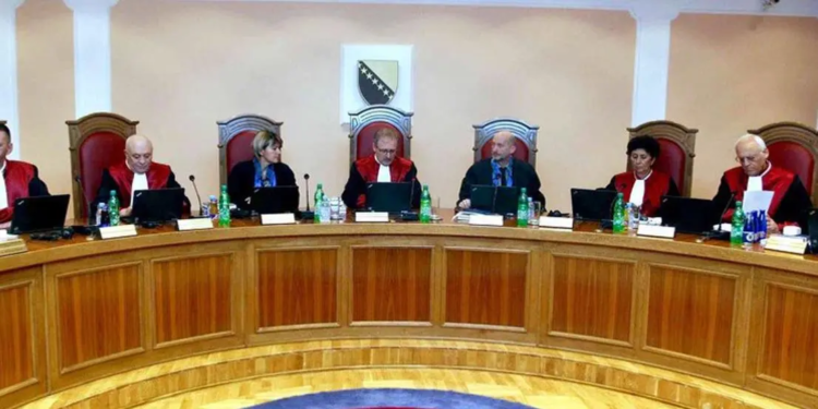 Ko bira sudije, a ko krši Ustav: Zašto vlast žuri tamo gdje ne mora, a kasni gdje mora