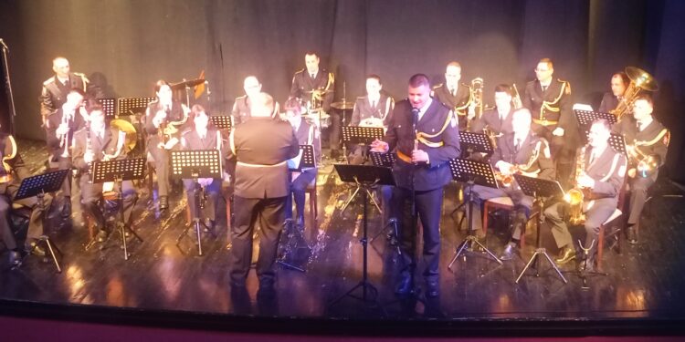 Najmlađi uživali uz Policijski orkestar 