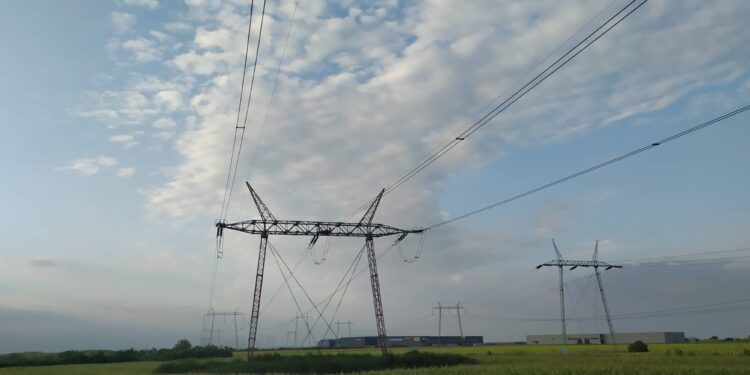 Regulatorna komisija za energetiku odlučila: Računi za struju uvećani od 1. februara