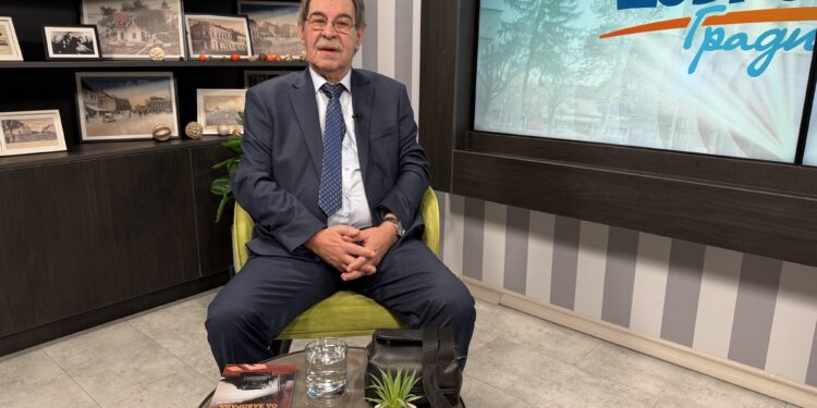 Pola vijeka uz pisanu riječ