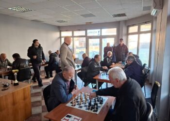 Goranu Lendiću šampionski pehar na prvenstvu šahovskog kluba Kozara (FOTO)
