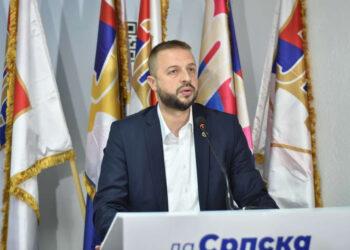 Nešković poručio Dodiku: Interes RS se brani projektima, ne parolama
