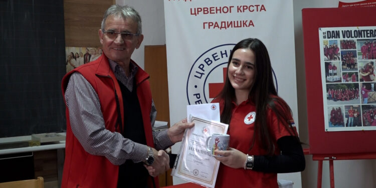 Lana Milinković proglašena najboljim volonterom Gradiške u 2025. godini